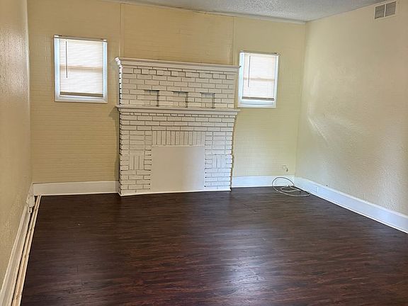 4th image of 750 20th Ave S