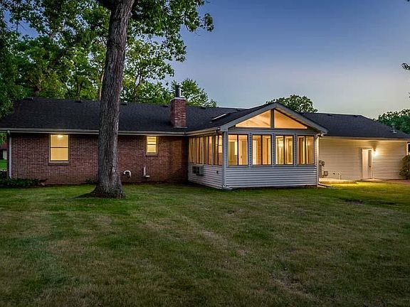 4th image of 6610 Squire Ln