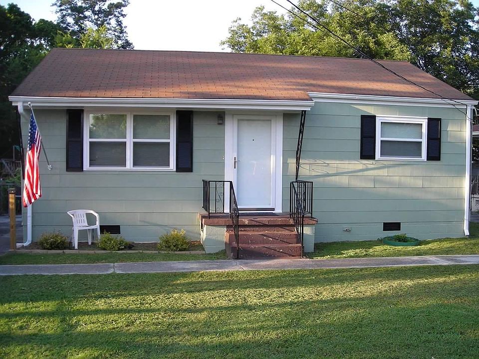 2nd image of 4305 Greenbriar Rd
