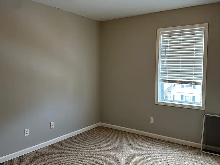 319 Charles Ave #A — Photo 15