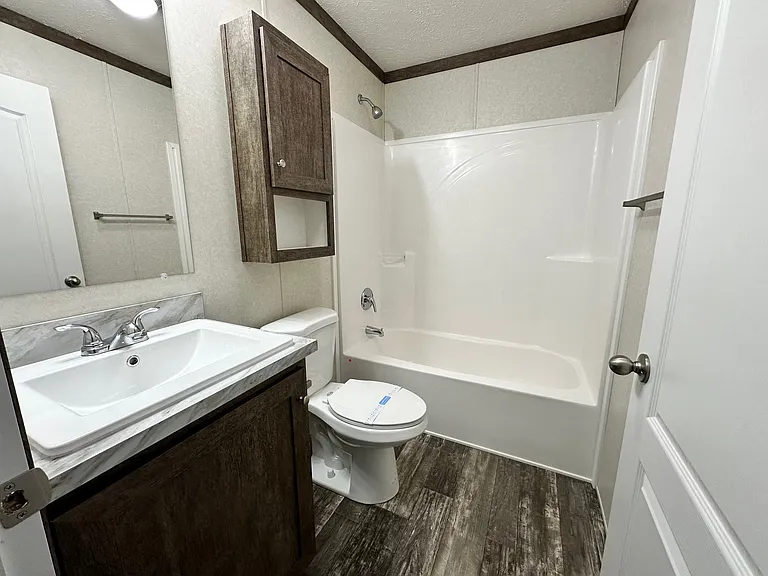 642 Oregon St #642 — Photo 9