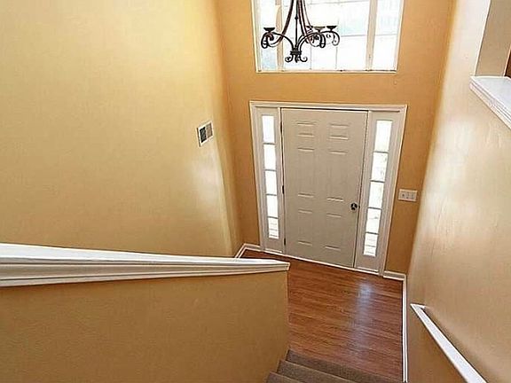 2nd image of 2174 Dresden Grn NW