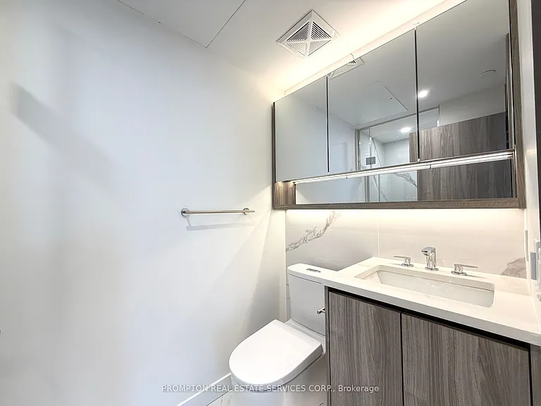 18 Esther Shiner Blvd #731 — Photo 16