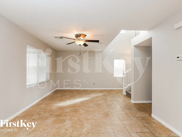 6422 Fulton Meadows Ave — Photo 4