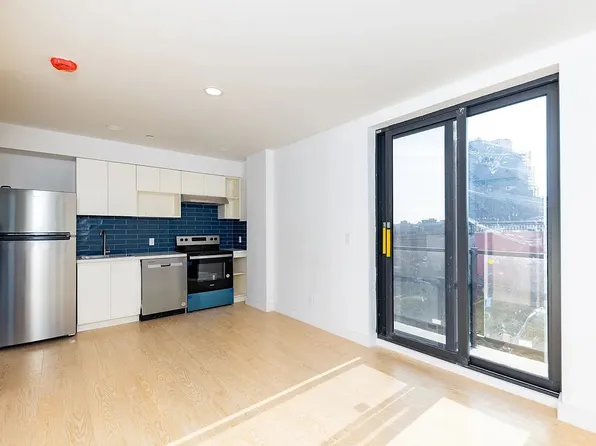 673 Hart Street image 1 of 18