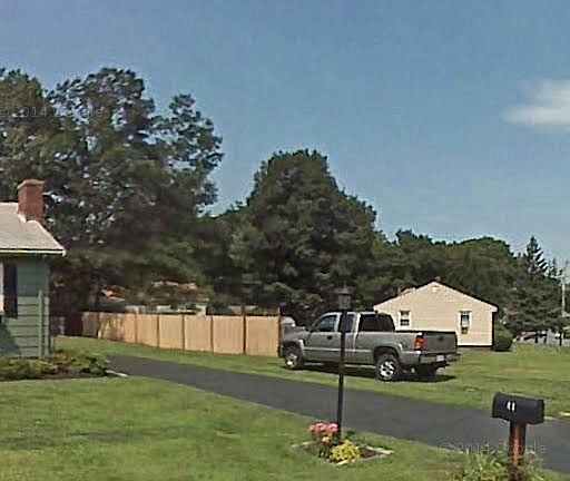 Side driveway