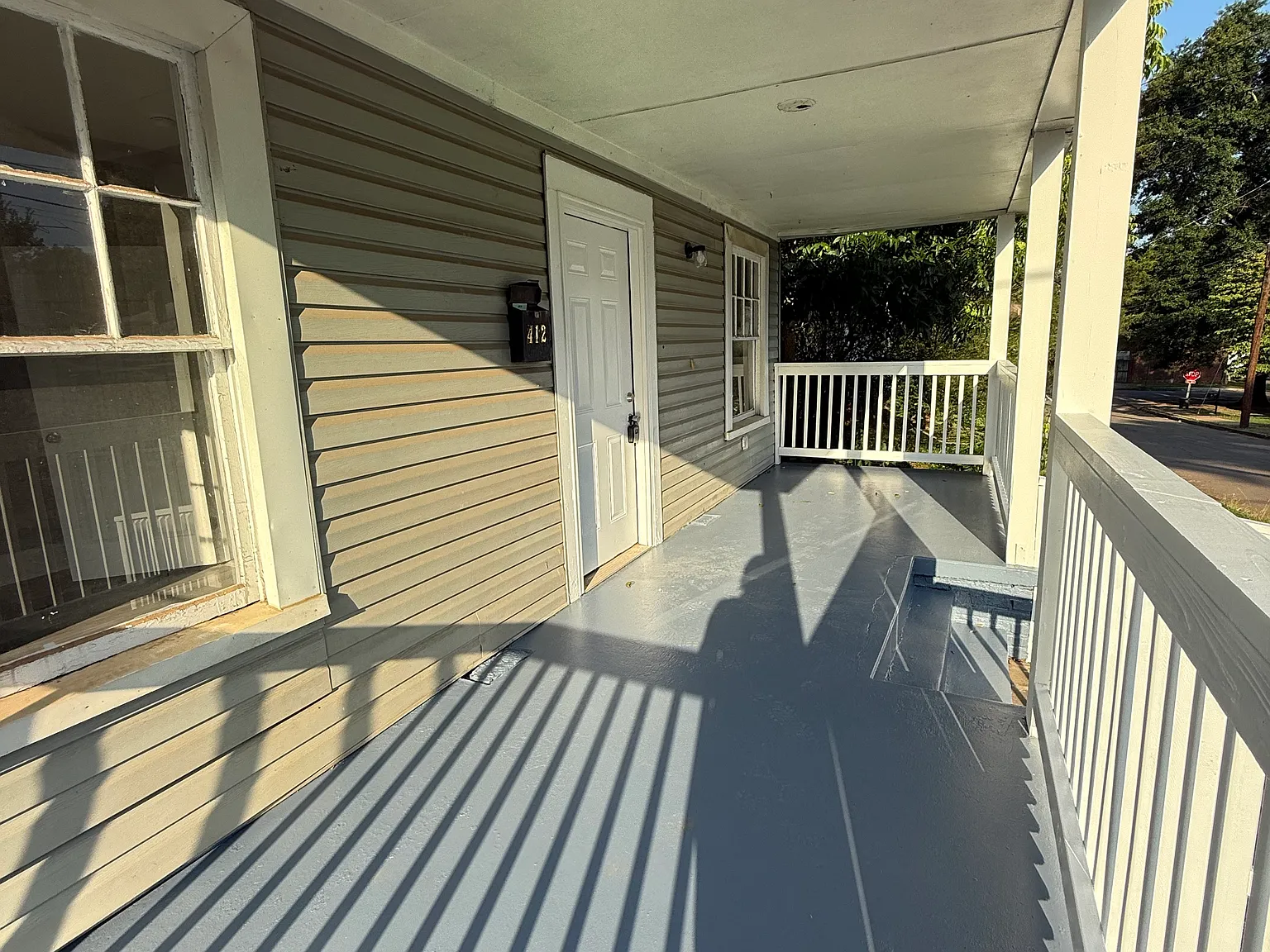 4 bed, 1120 sqft, $1,300 — Photo 2