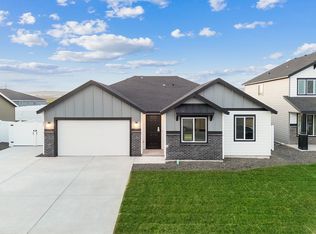821 K St NE, Quincy, WA 98848
