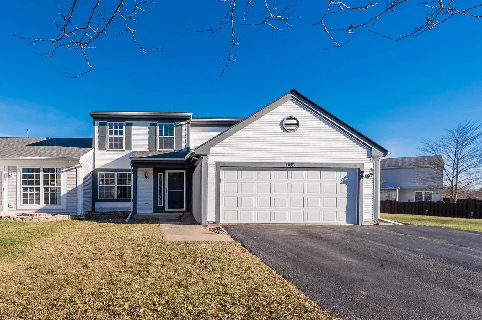 968 Saddle Ln photo 1