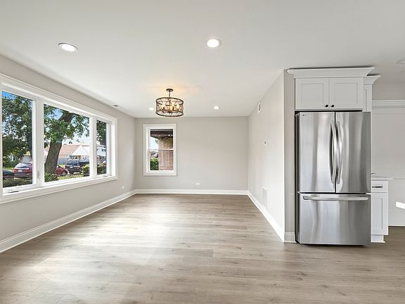 5th image of 1534 N 39th Ave