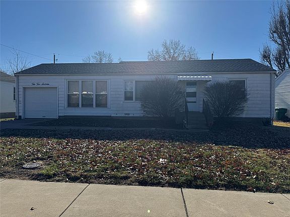 3rd image of 10216 Ashbrook Dr