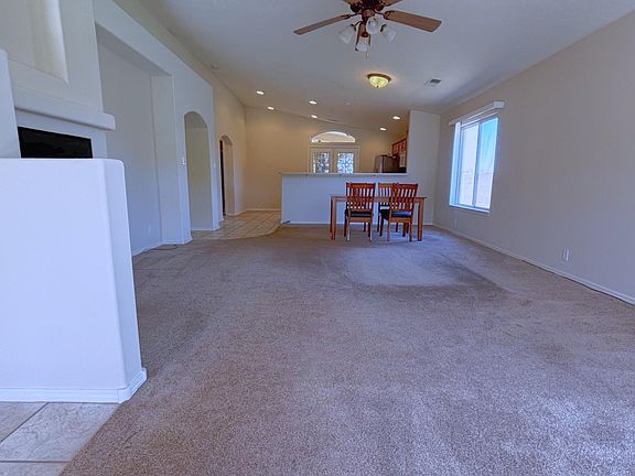 3rd image of 8211 Santa Clarita St NE
