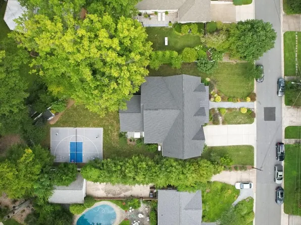 5644 Bent Branch Rd, Bethesda, MD 20816