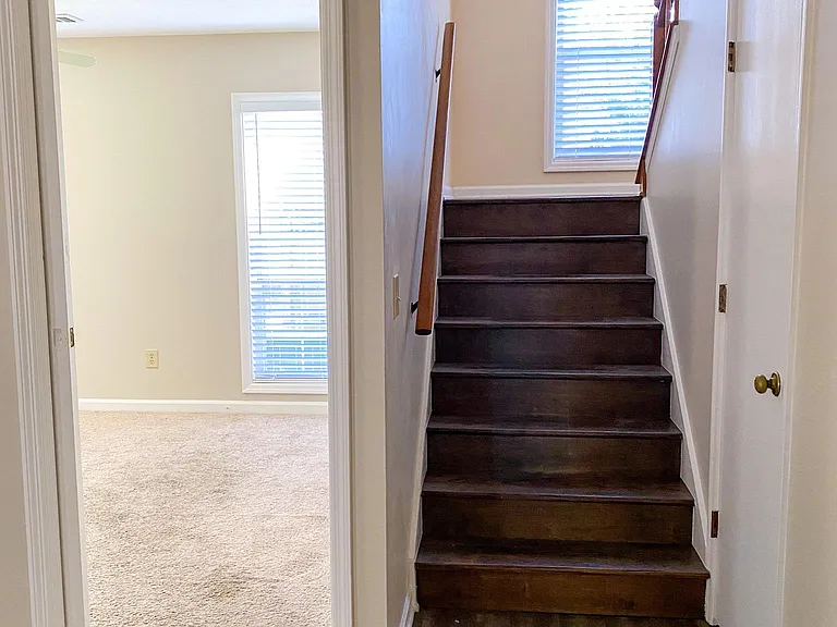 919 Tacoma Dr — Photo 17
