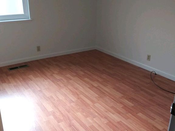 5th image of 1470 Curtner Ave