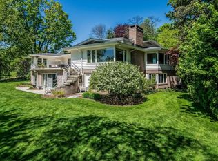 2000 Robinson Rd SE, East Grand Rapids, MI 49506