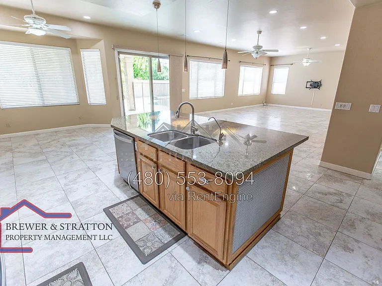 1373 W Longhorn Dr — Photo 15