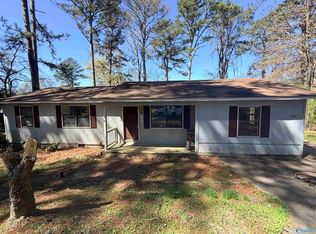 1135 Coats Bend Rd, Gadsden, AL 35901