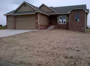 10912 N Hampton Lakes Ct, Maize, KS 67101