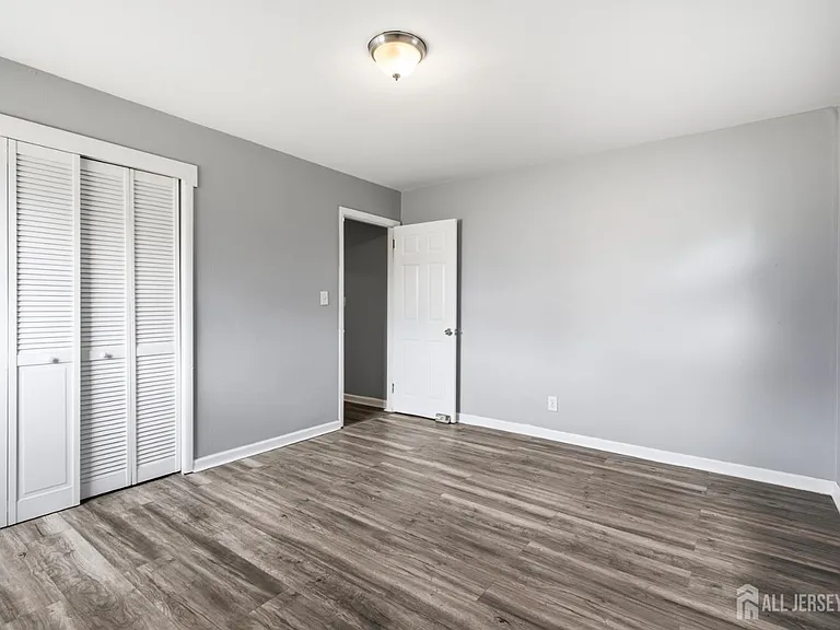 115 N Main St — Photo 13