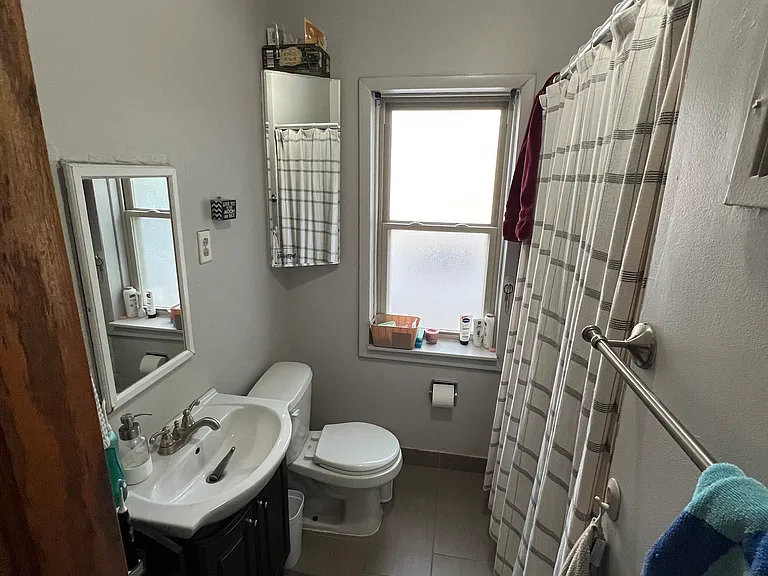 3754 N Lamon Ave #1 — Photo 7