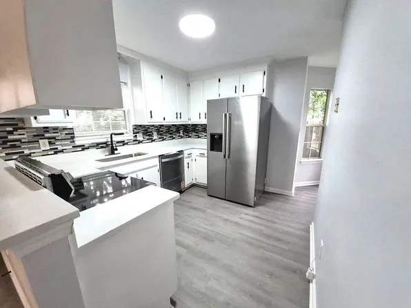 54 George Ct, Hampton, VA 23663