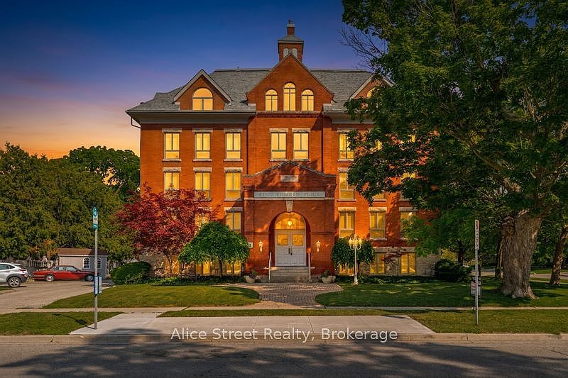 1st image of 57 Suffolk St W #102