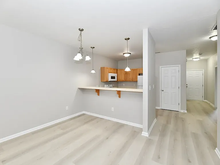 10416 Platinum Dr — Photo 16