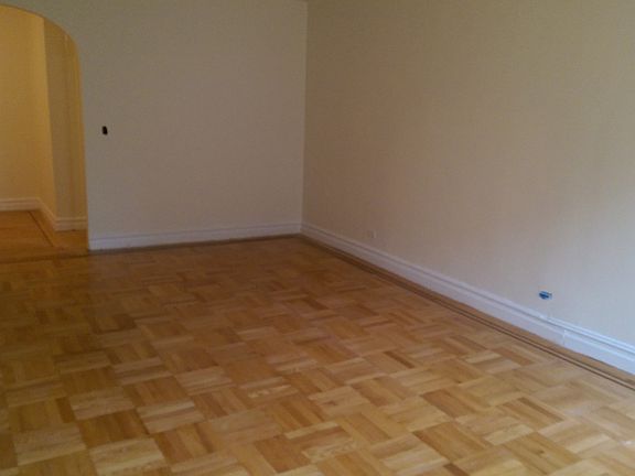 5th image of 107-01 Park Ln S #B2j