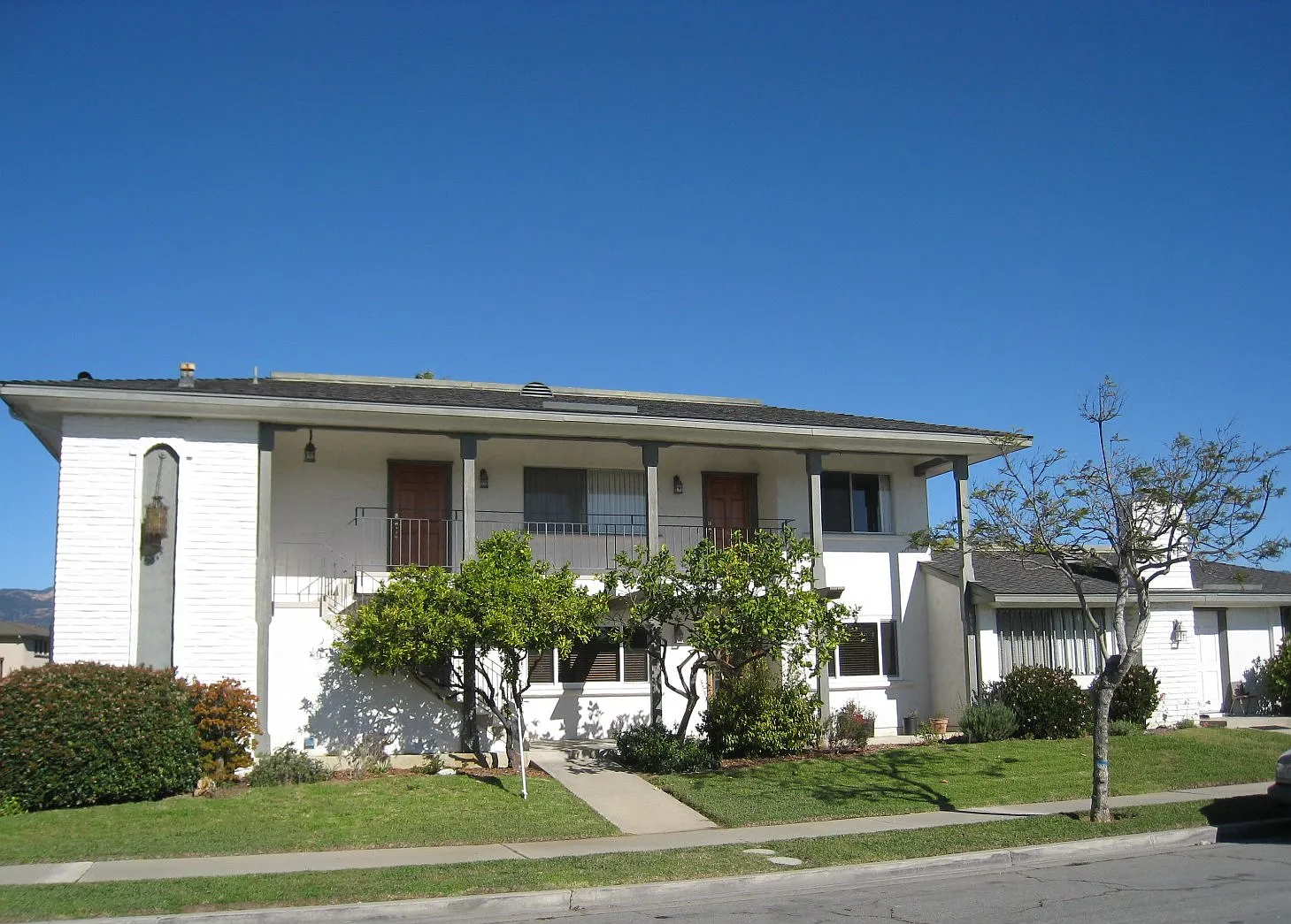 2 bed, $3,250 — Photo 1