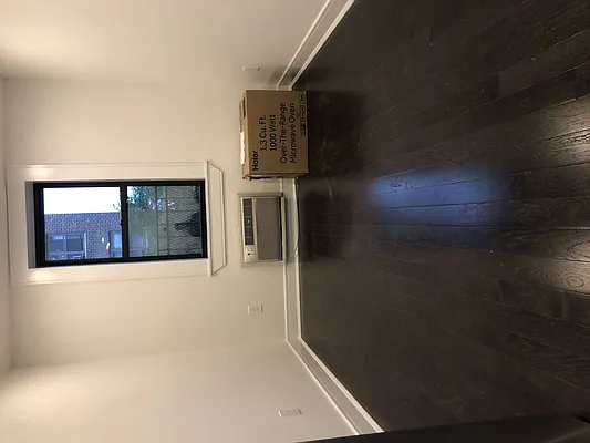 Rented by Sassouni Management | media 27