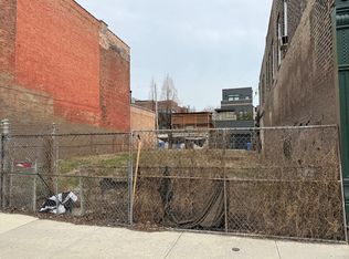 1812 W Grand Ave, Chicago, IL 60622