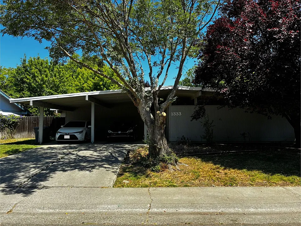 1333 Notre Dame Dr