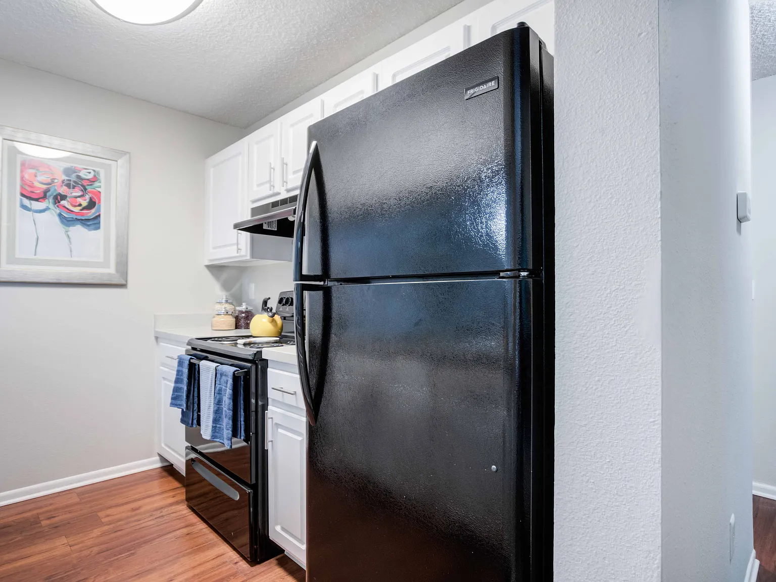 Coral Club Apartment Homes — Photo 3