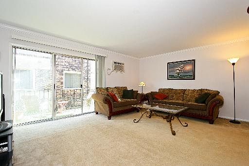 2nd image of 10408 Mansfield Ave APT 3W