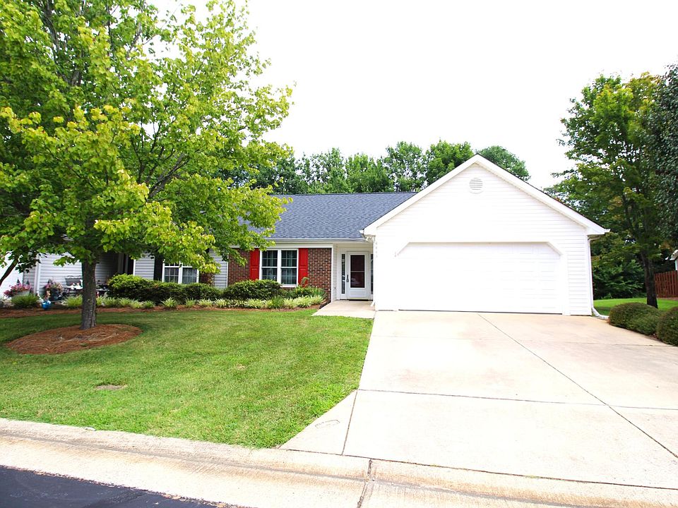 1st image of 4443 Fair Oaks Ln