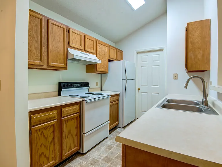 Apartments at Foxtrail — Photo 21