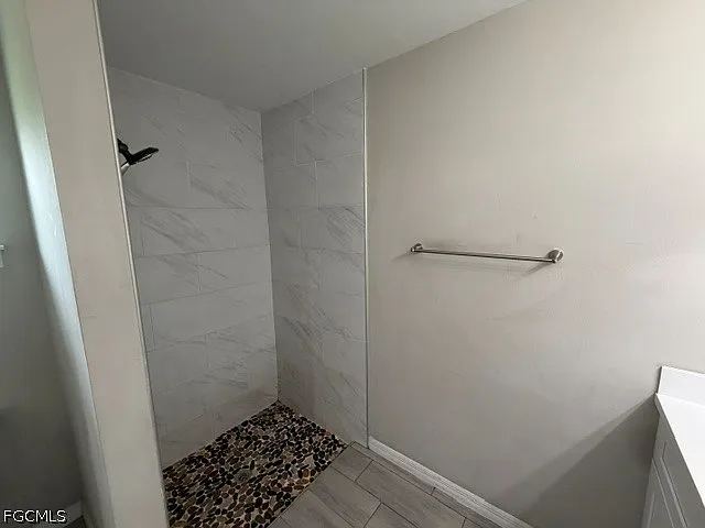 740 Foxtail St E — Photo 9