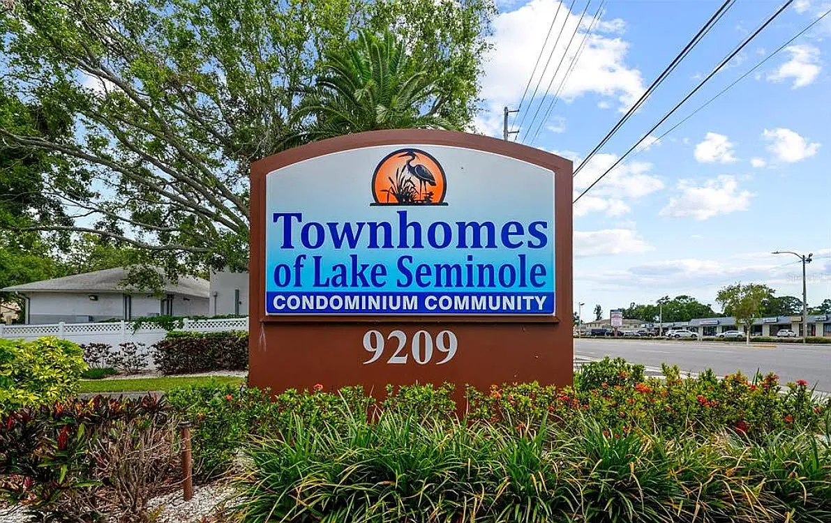 3 bed, 2.5 bath, 1335 sqft, $2,500 — Photo 3