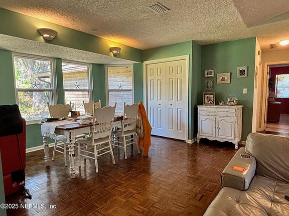 5th image of 119 PALM VALLEY WOODS Drive