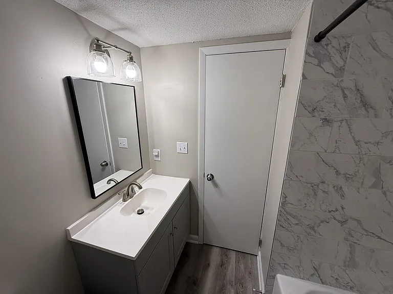 7325 Cardigan Cir — Photo 18