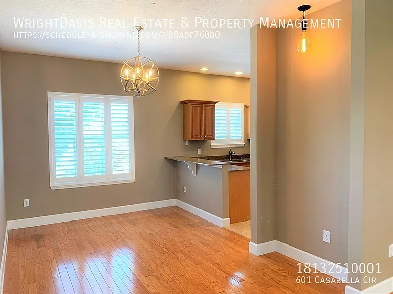 601 Casabella Cir — Photo 15