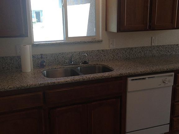 2nd image of 1129 Wren Dr