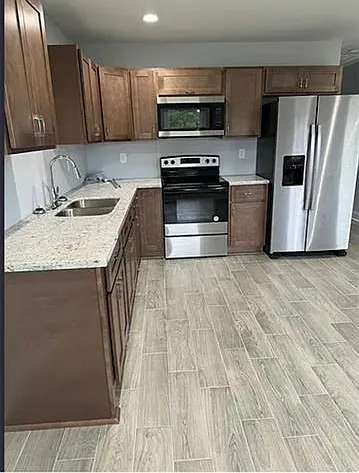 2300-2302 Bartolo Dr — Photo 11