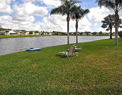 2nd image of 8975 Lake Park