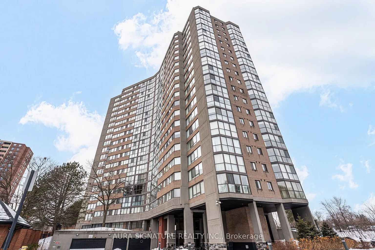 40 Richview Rd #203 photo 1