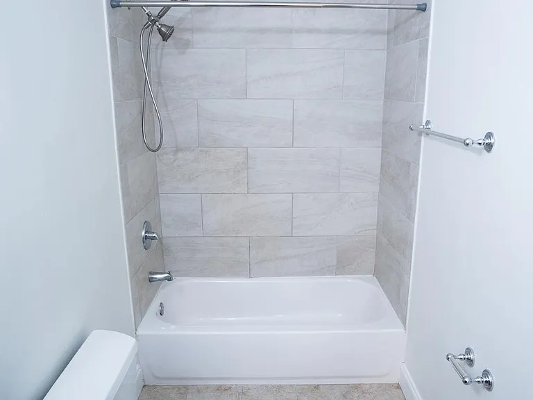 1221 N Randolph St #3 — Photo 8