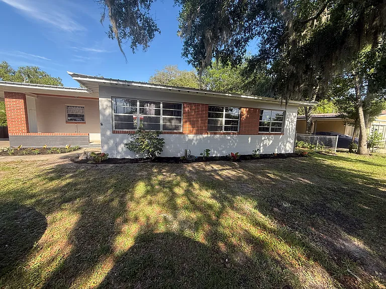 1001 Cleveland Ave — Photo 3