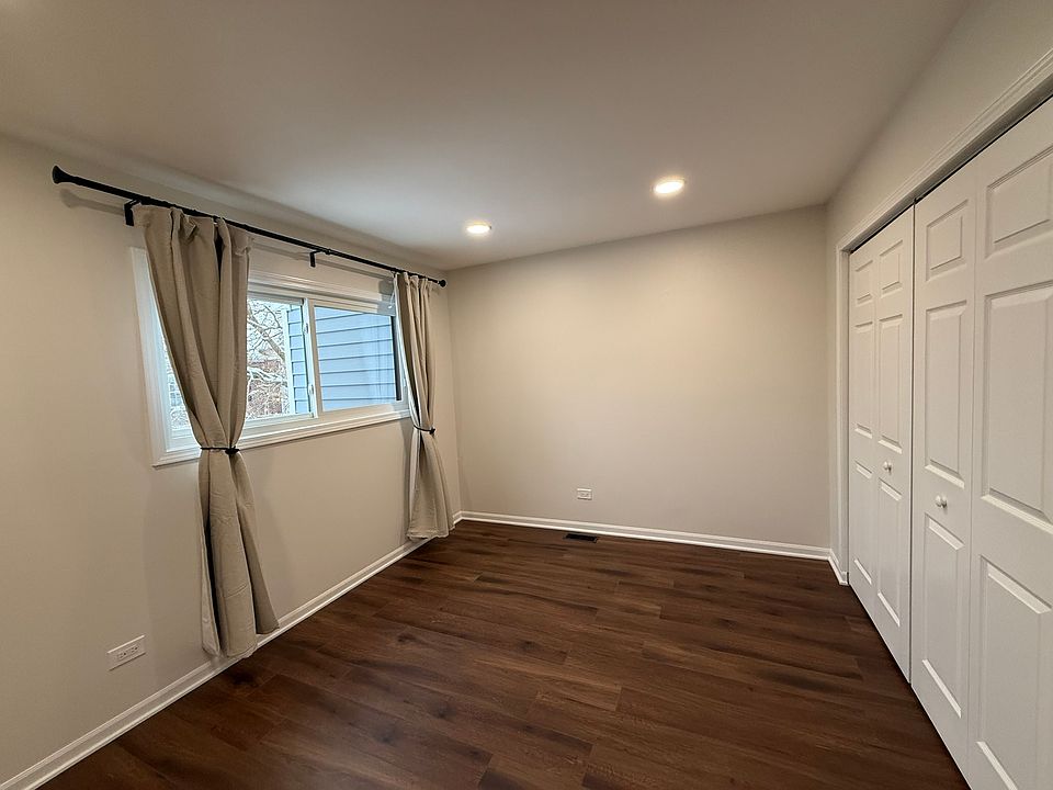 1st image of 467 Harmony Dr #467