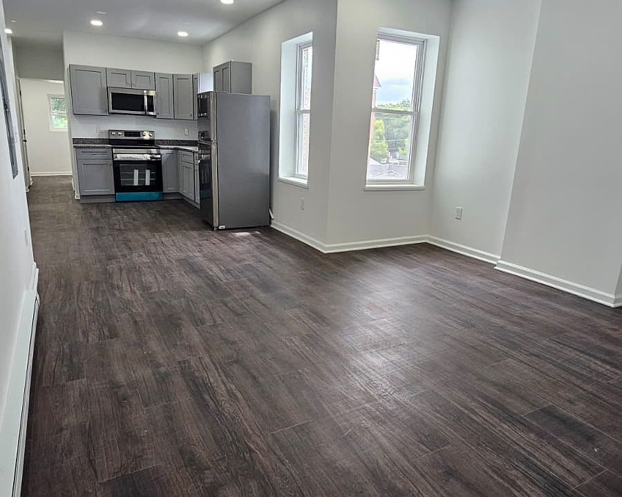 1st image of 709 N 7th St Floor 2